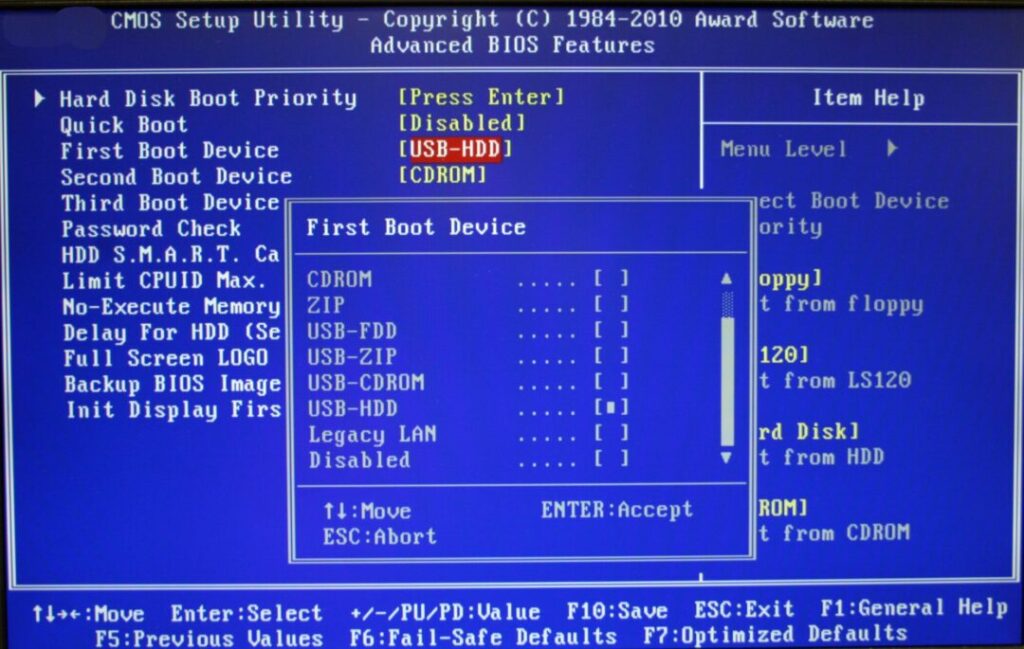 tampilan antarmuka dari uefi vs bios